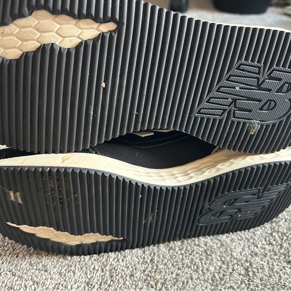 New Balance Women's Fresh Foam X70 Leopard Casual Sneakers Size 8.5 - Picture 4 of 5